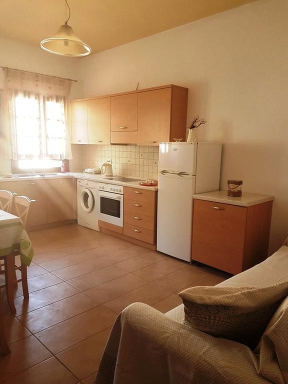 Maria'S Apartments Megisti ภายนอก รูปภาพ